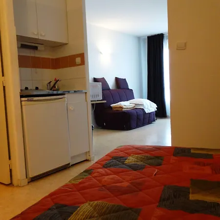 Kosy - La Maison Des Chercheurs Aparthotel *