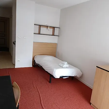 Kosy - La Maison Des Chercheurs Aparthotel