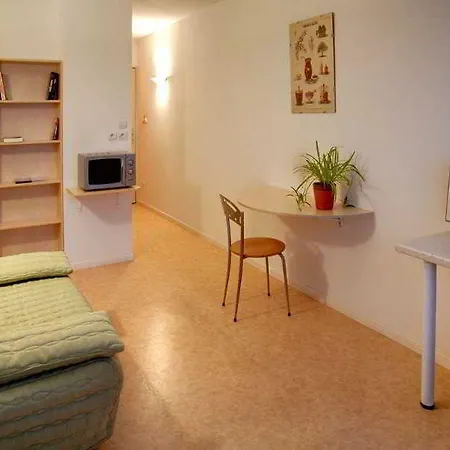 Kosy - La Maison Des Chercheurs Aparthotel *